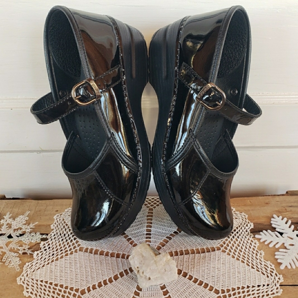 Glossy Dansko Pro Clog Marcelle MaryJane Patent Leather Buckle Strap Gypsy Boho - Picture 7 of 12